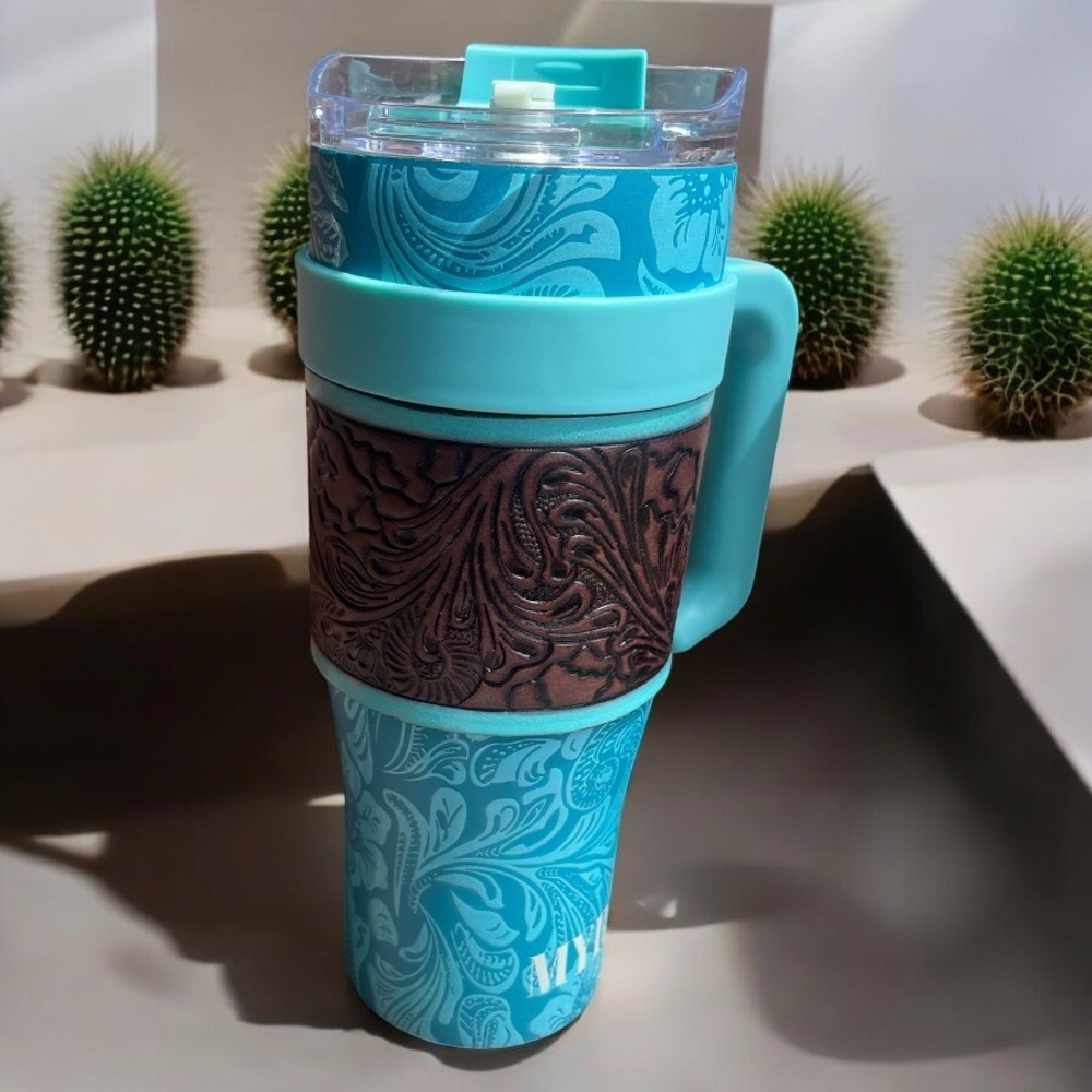 NWT Myra Western Travel Mug w/ Lid + Handle Hand Tooled Leather Wrap & Straw - Picture 2 of 3
